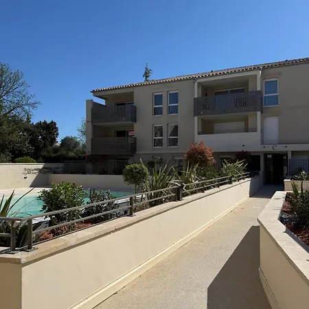 Neuf Piscine De Standing A Pied Apartment