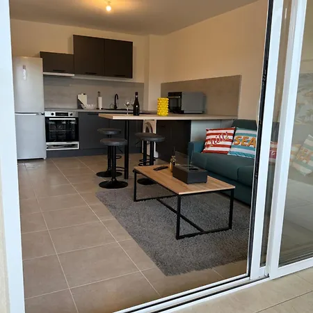 Neuf Piscine De Standing A Pied * Uzes