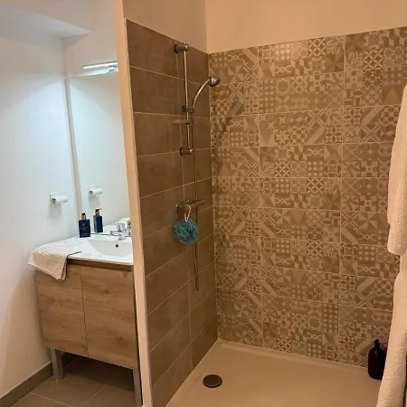 Apartment Neuf Piscine De Standing A Pied