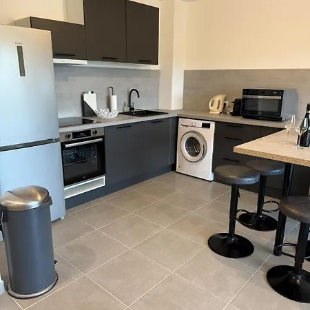 Neuf Piscine De Standing A Pied Apartment