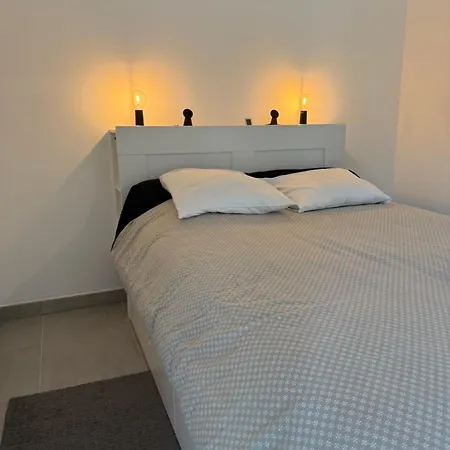 Neuf Piscine De Standing A Pied Apartment Uzes