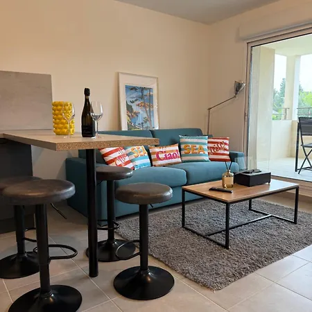 Neuf Piscine De Standing A Pied Apartment *
