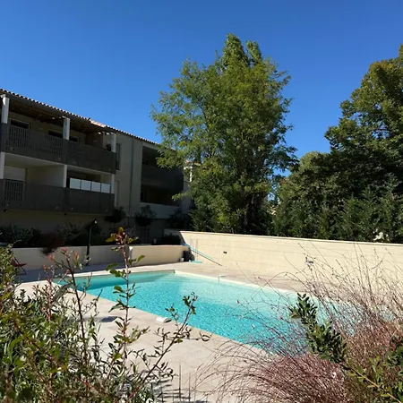 Apartment Neuf Piscine De Standing A Pied Uzes
